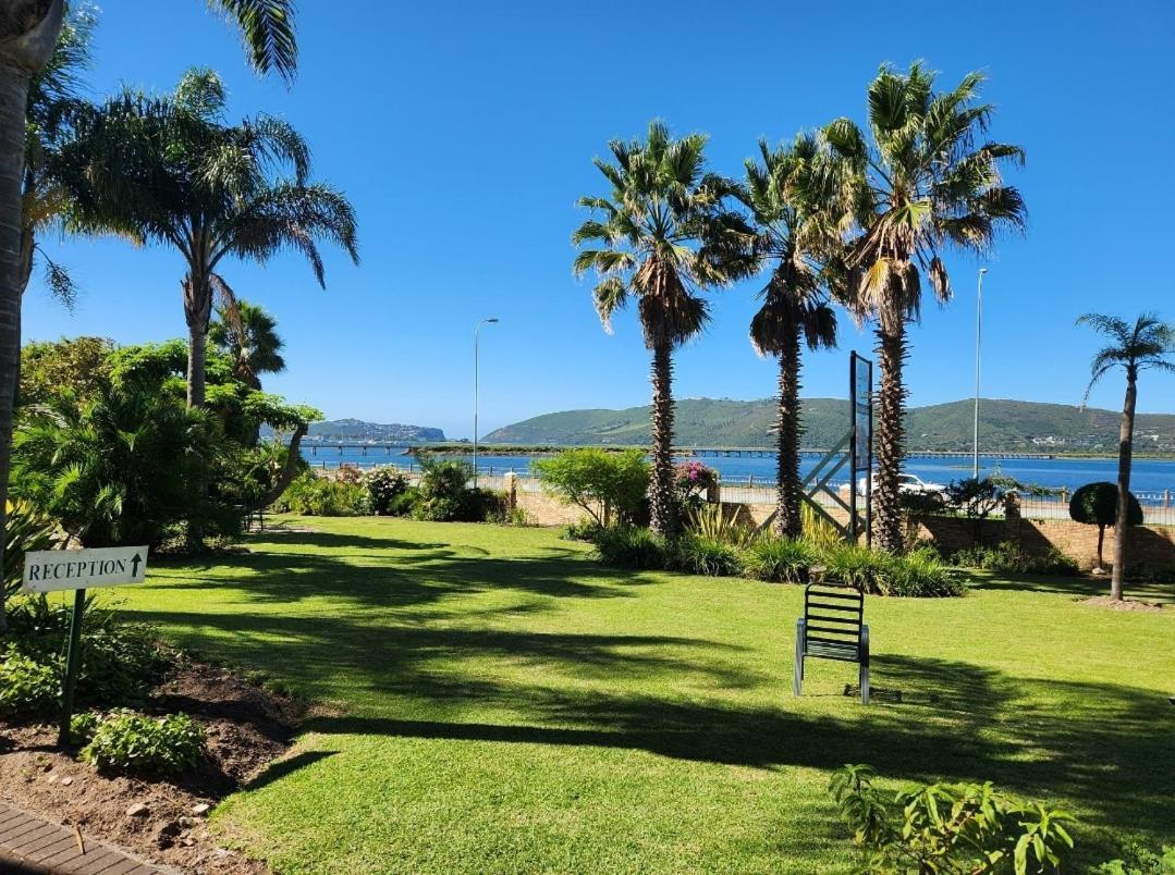 Lagoon Breeze Guest House Knysna Extérieur photo